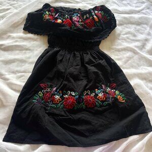 Girls Embroidered Cinco de Mayo Dress SIZE 12/150